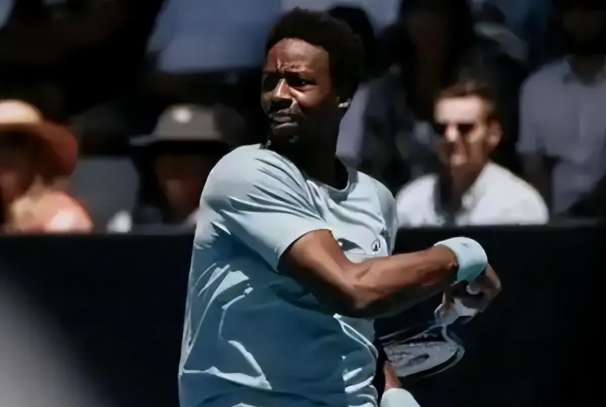 关于费德勒重返赛场，比赛规则变更首场状态出色，掘金观众沸腾！的信息-乐鱼app